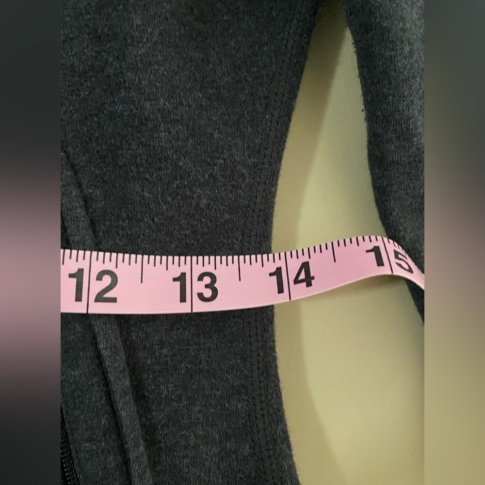 Lululemon jacket - Picture 8 of 8
